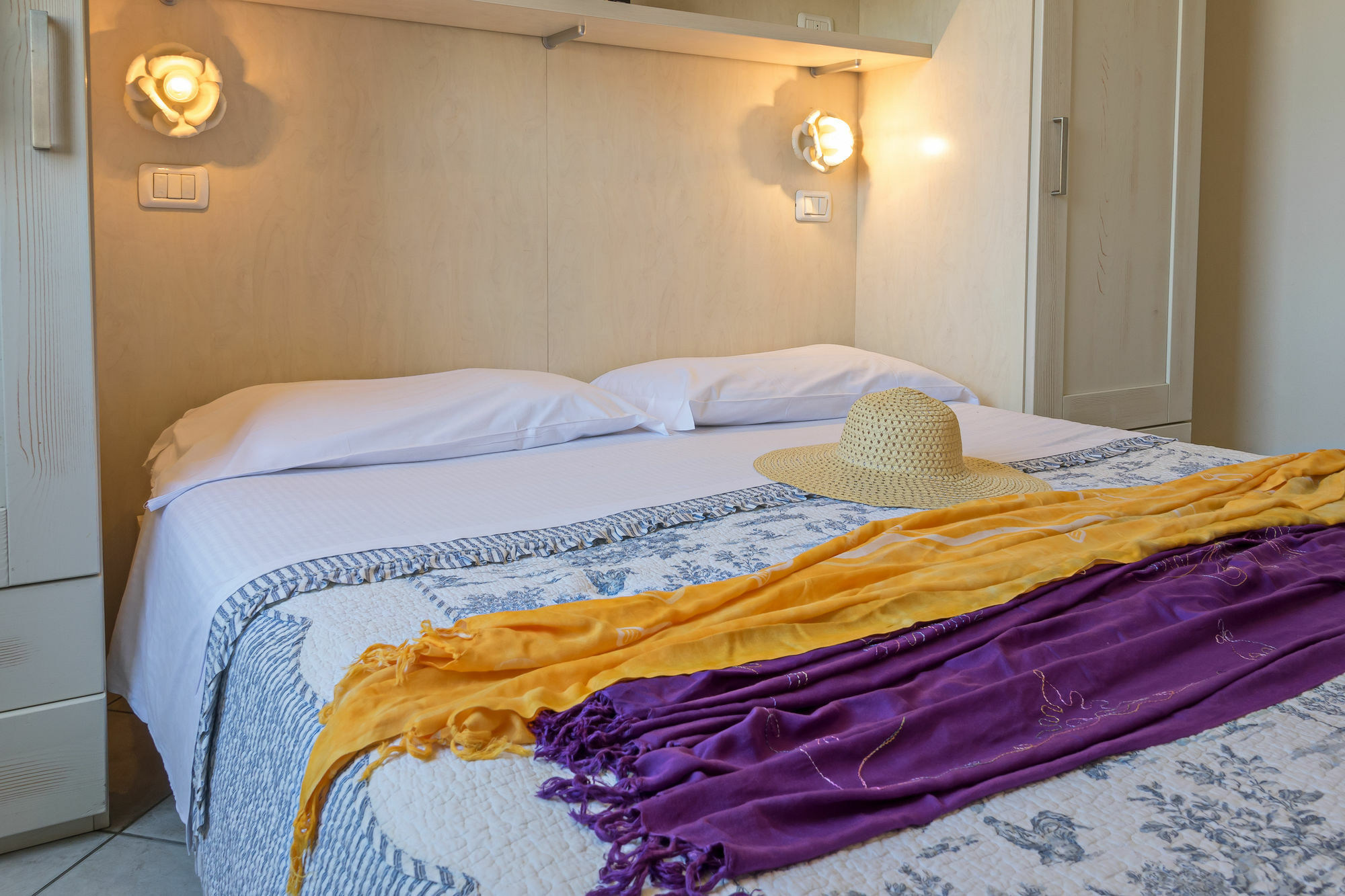 Tina Aparthotel